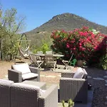 Maison Accueillante Avec Jardin Et Vue Sur Montagne à Porto-vecchio *