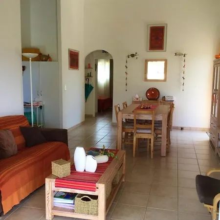 Maison Accueillante Avec Jardin Et Vue Sur Montagne A Porto-vecchio Tatil Evi