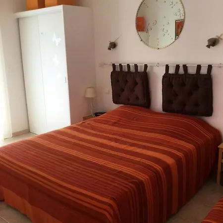 Maison Accueillante Avec Jardin Et Vue Sur Montagne A Porto-vecchio Feriehus Porto-Vecchio (Corsica)