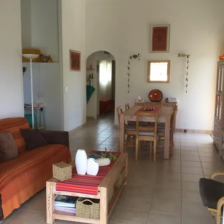 Maison Accueillante Avec Jardin Et Vue Sur Montagne A Porto-vecchio Дом отдыха *